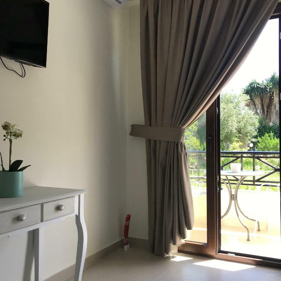 The Little Prince Luxury Suites Ypsos Zewnętrze zdjęcie