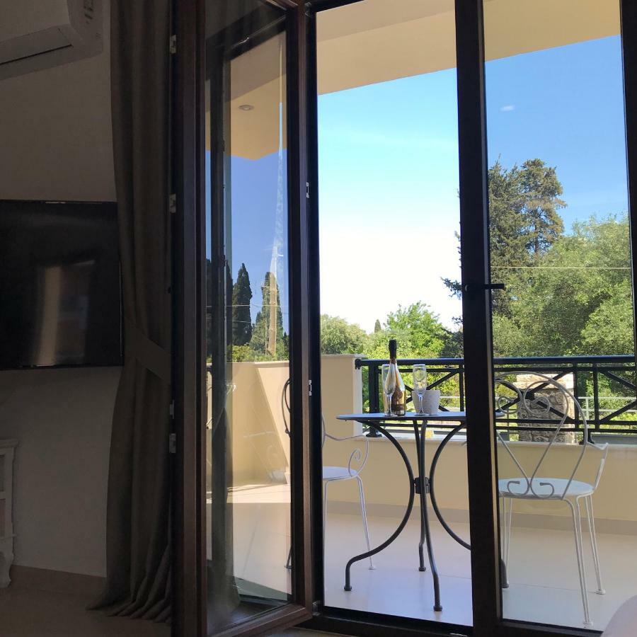 The Little Prince Luxury Suites Ypsos Zewnętrze zdjęcie