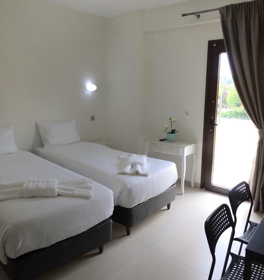 The Little Prince Luxury Suites Ypsos Zewnętrze zdjęcie